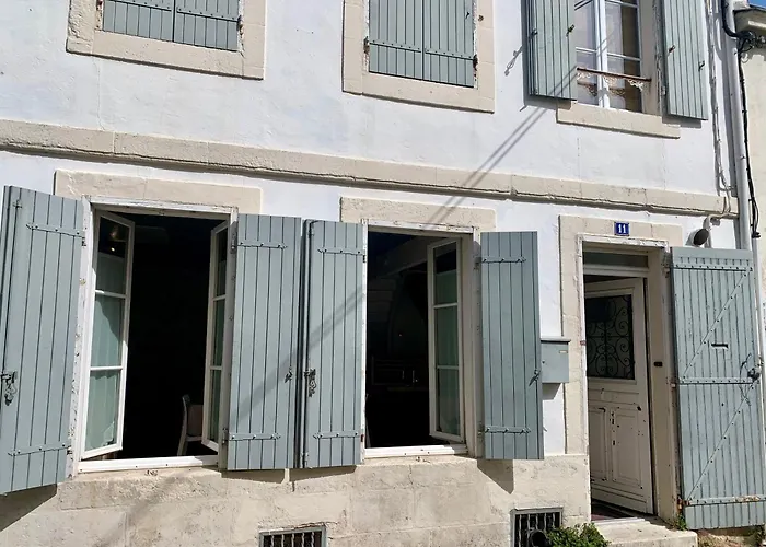 Les Marionnettes, Maison De Ville 80M2 Avec Terrasse